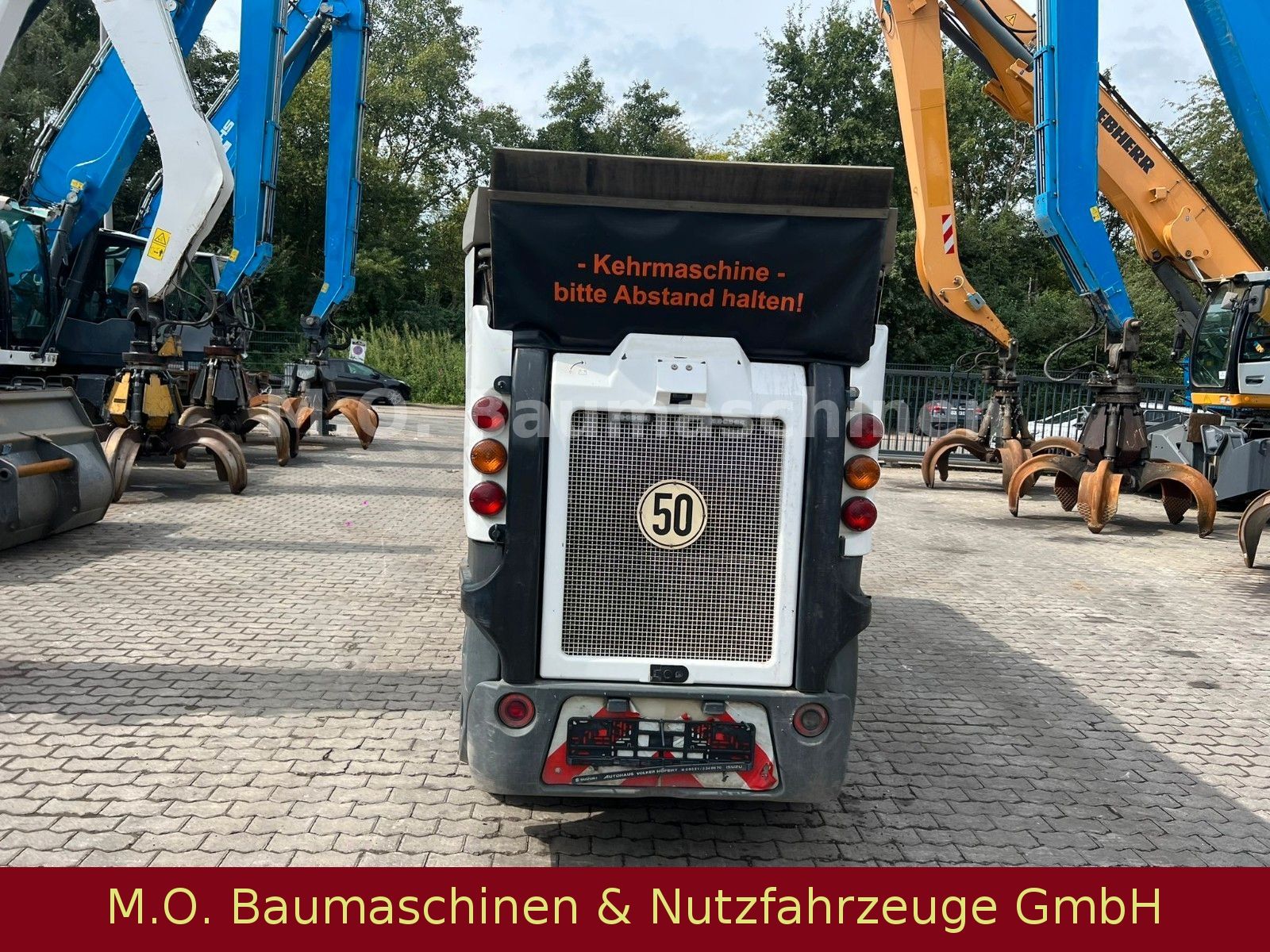 Fahrzeugabbildung Schmidt AEBI Schmidt Swingo 200 / Kehrmaschine /