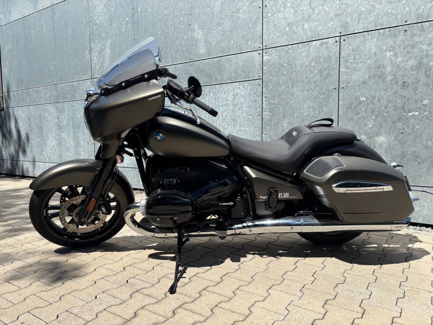 Fahrzeugabbildung BMW R 18 B Bagger Marshall ACC Rückfahrhilfe OIL INC