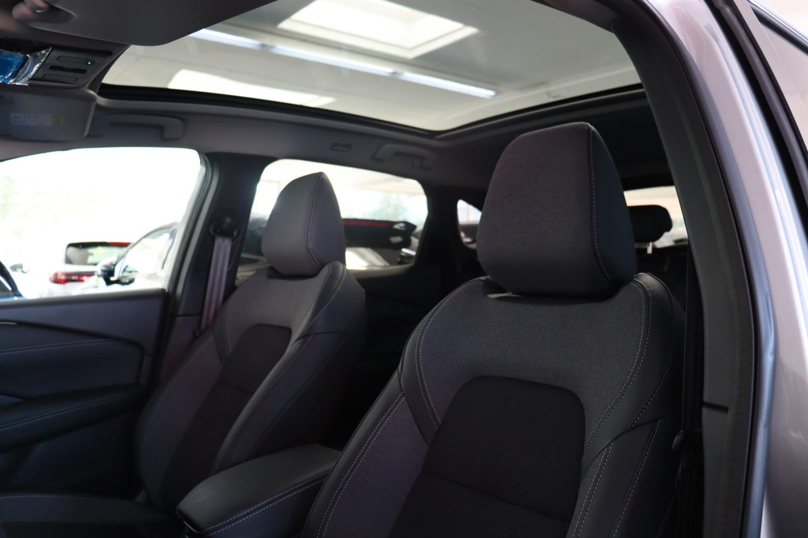 Nissan Qashqai 1.3 AT N-Connecta PANO,LED,TLeder SOFORT