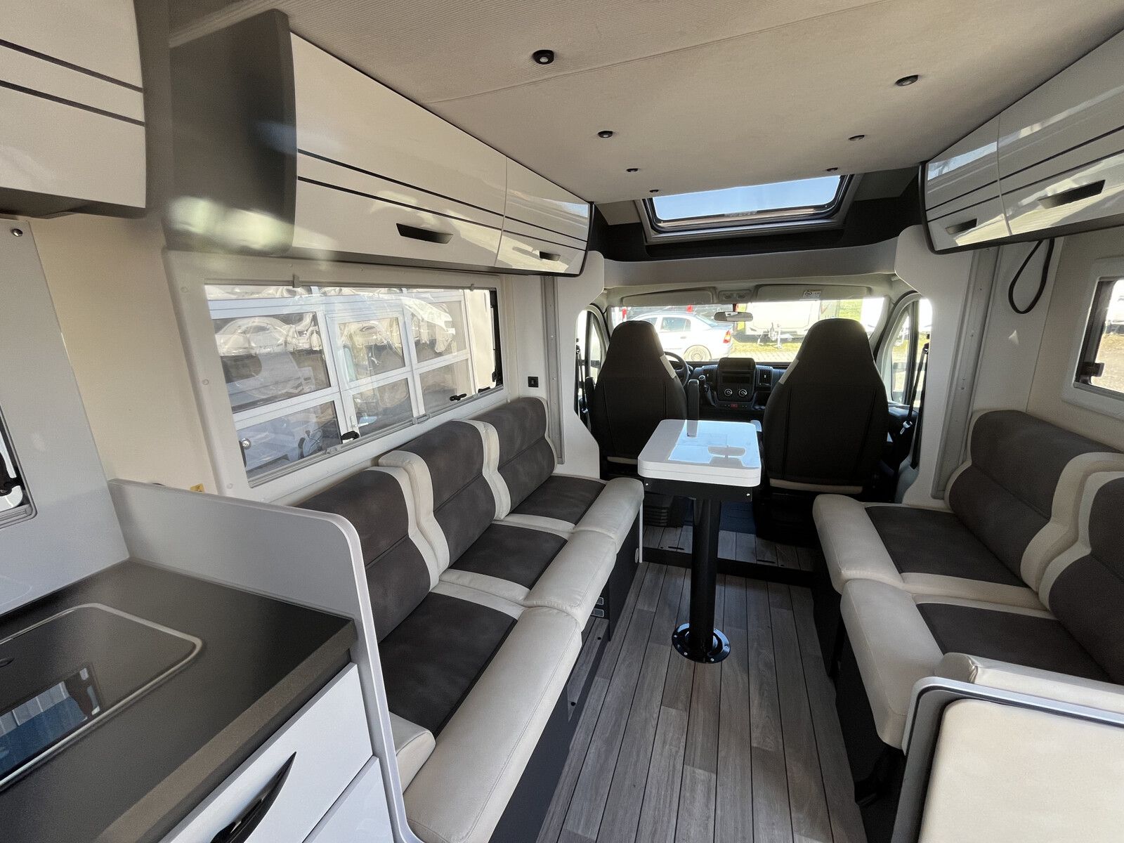 Fahrzeugabbildung Forster T FT699LF 11770,- Sondernachlass / 165 PS