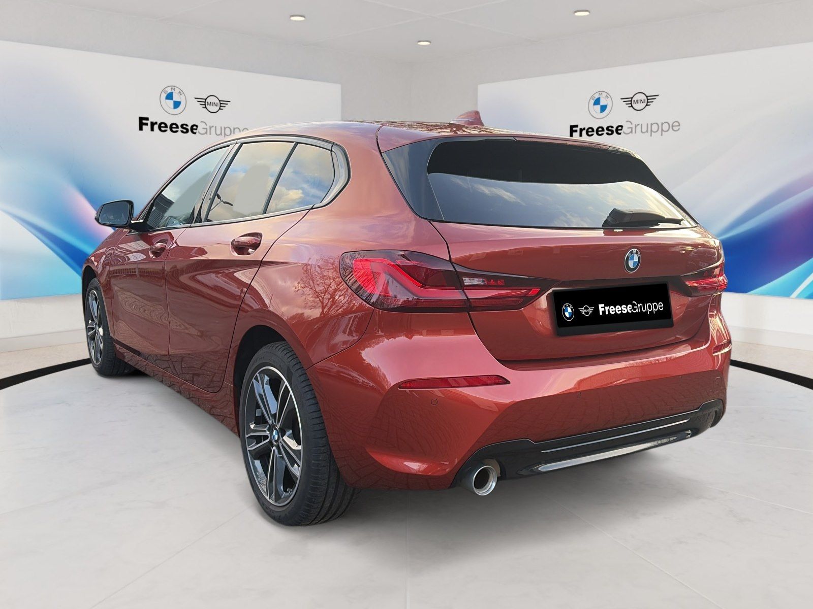 BMW 118i HIFI LORDOSE SPORTSITZE LED SHZ TEMPOMAT BT foto 4