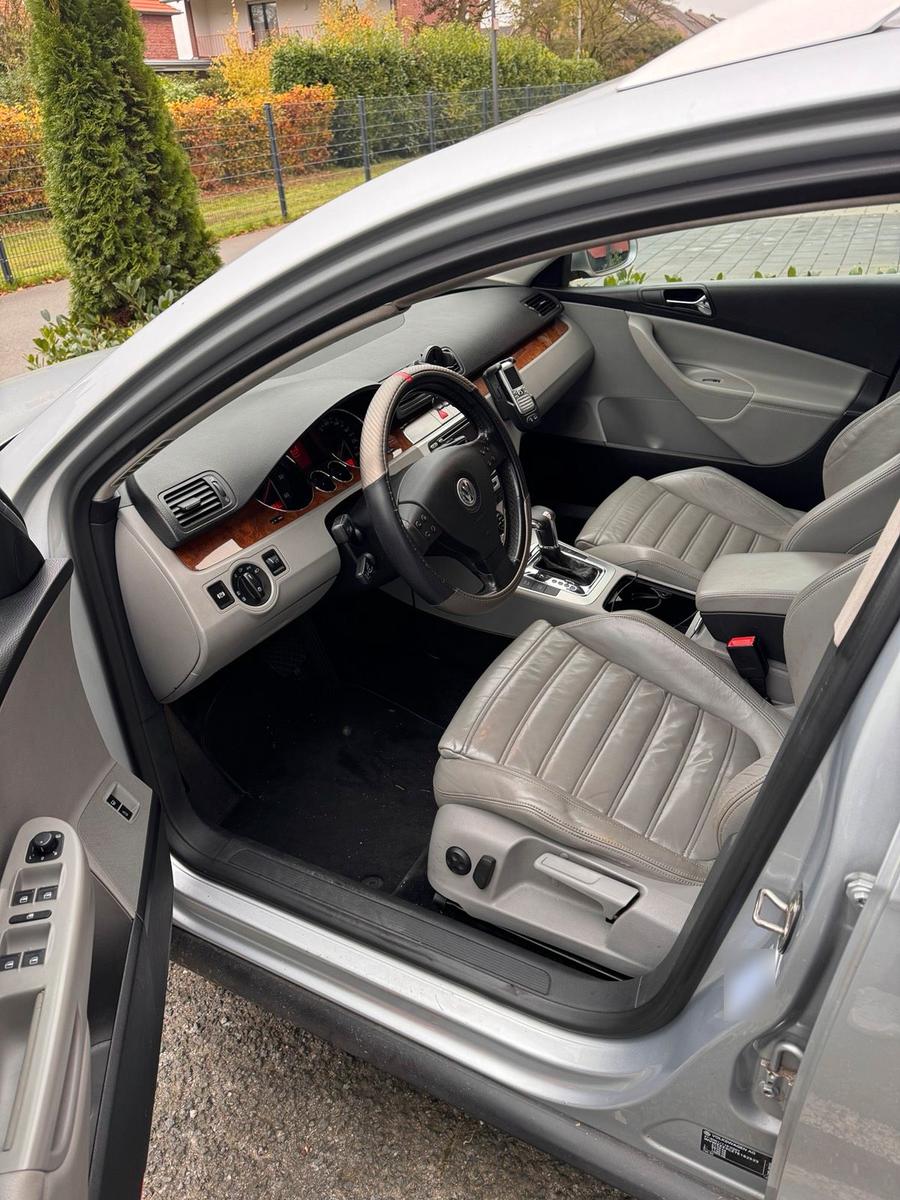 Volkswagen Passat 2007 — interior