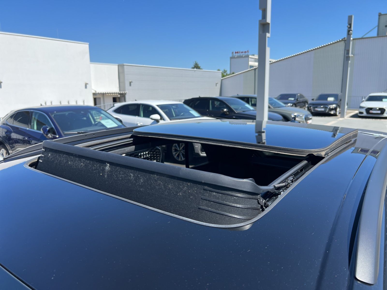 Audi RSQ8 - Bild 19