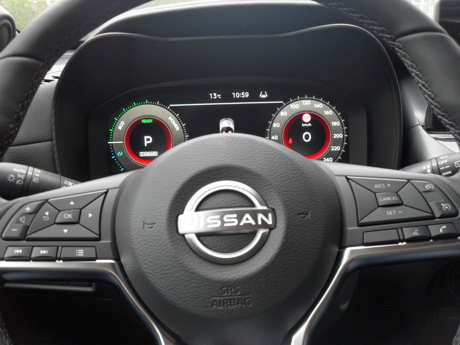 Fahrzeugabbildung Nissan Juke 1.6 Hybrid  N-Connecta