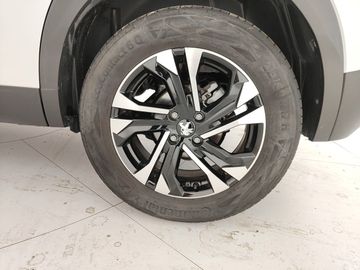 Peugeot 2008 - 11