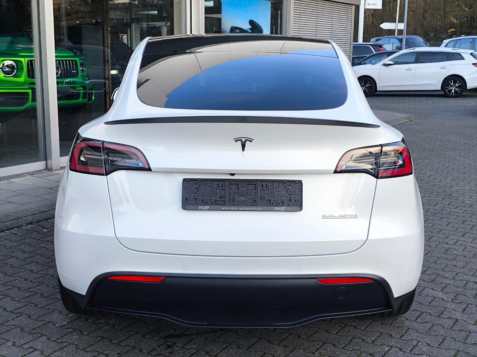 Fahrzeugabbildung Tesla Model Y PERFORM AWD PANO+NAVI+STDHZ+LED+ACC+360+