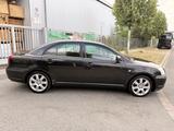 Toyota Avensis 2.0 Executive Lim. - Toyota Avensis in Nürnberg