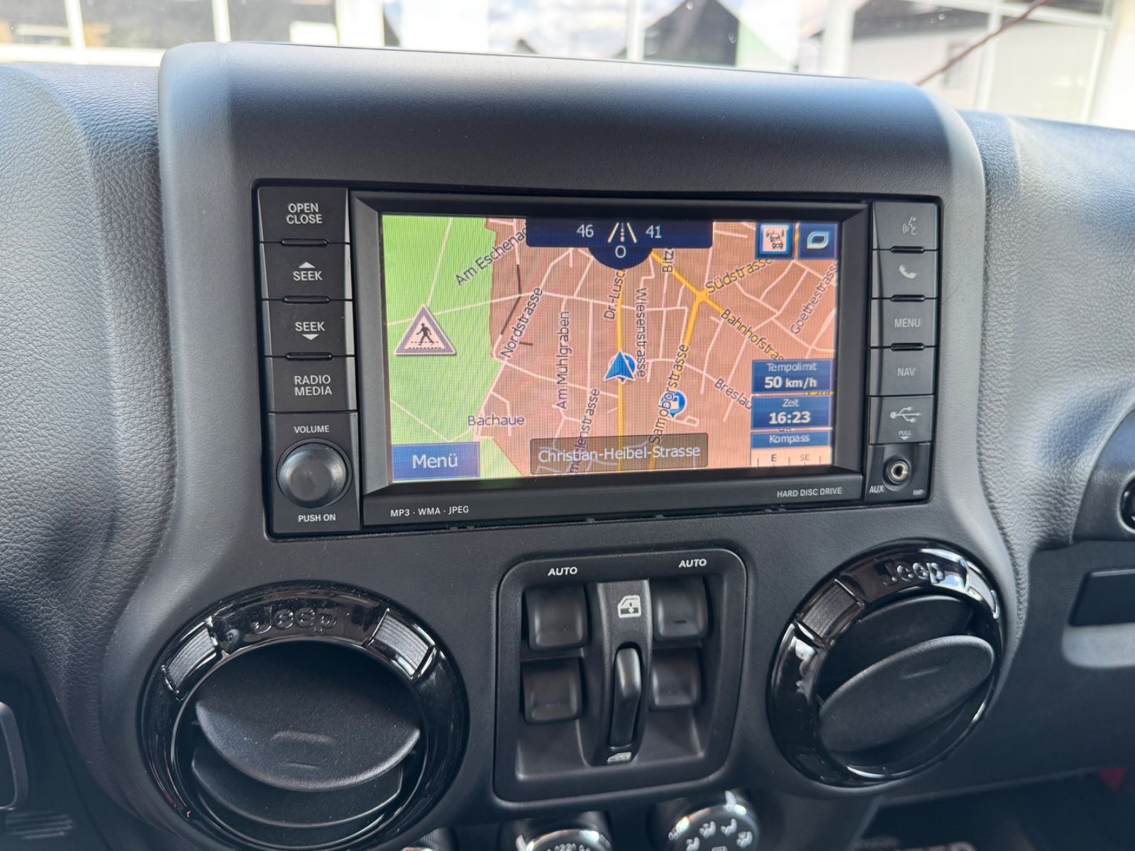 Fahrzeugabbildung Jeep Wrangler Unlimited Night Eagle/SOFT-Top/Daystar/