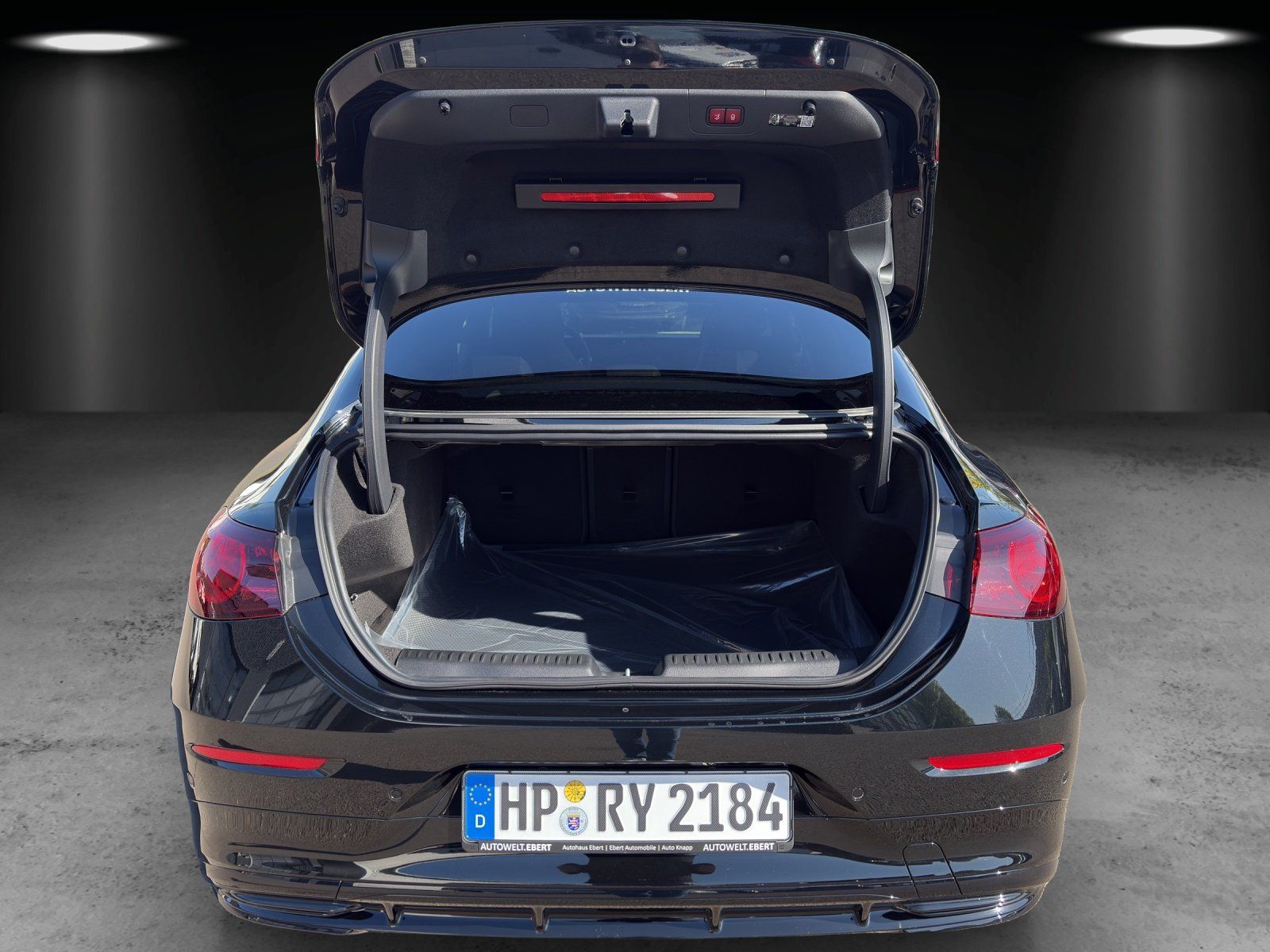 Fahrzeugabbildung Mercedes-Benz CLA 220 AMG HeadUp PANO Burmester KeyGo 360 MLED