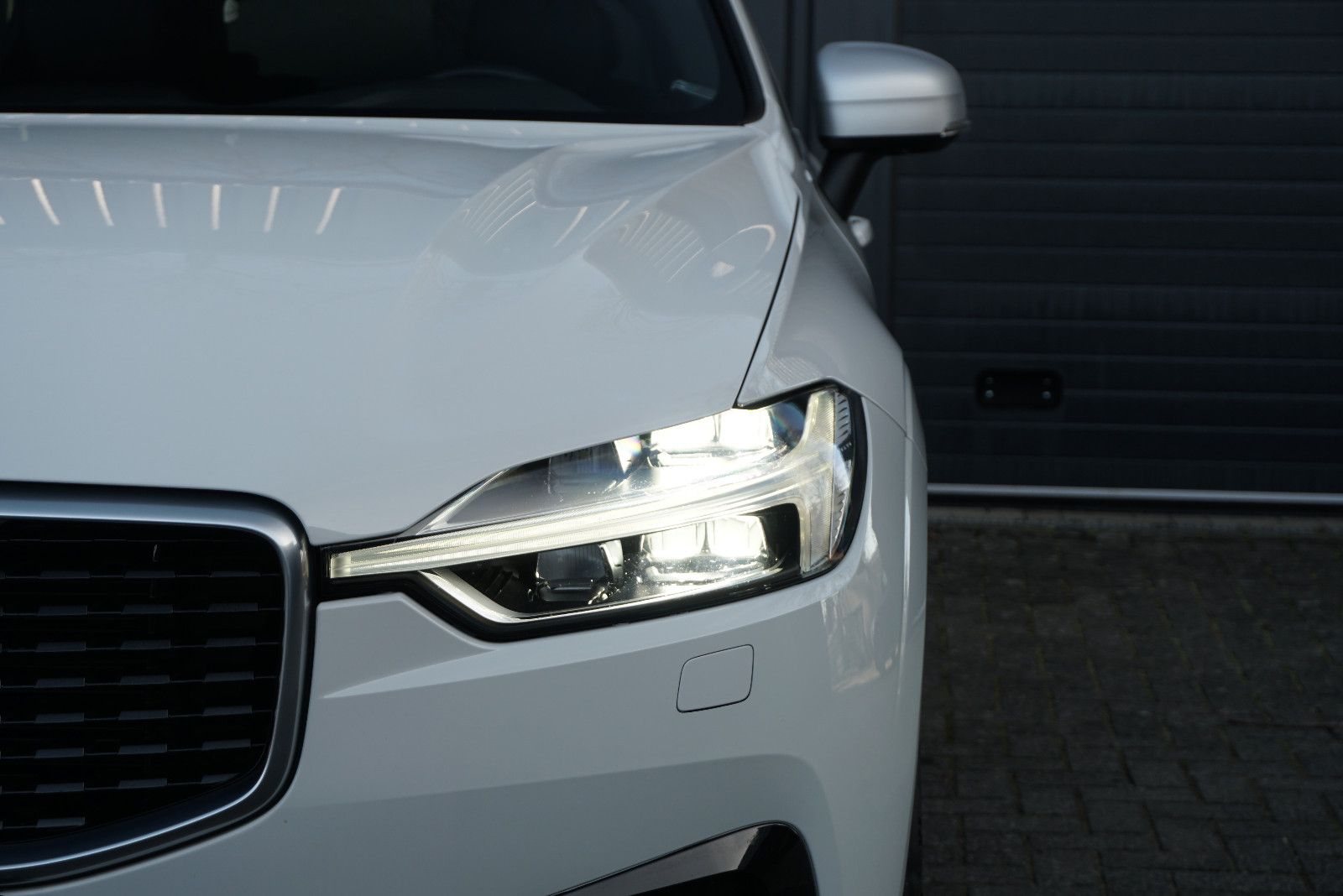 Volvo XC60 R-Design AWD 360° SHZ AHK LED NAV Harman Ka foto 10
