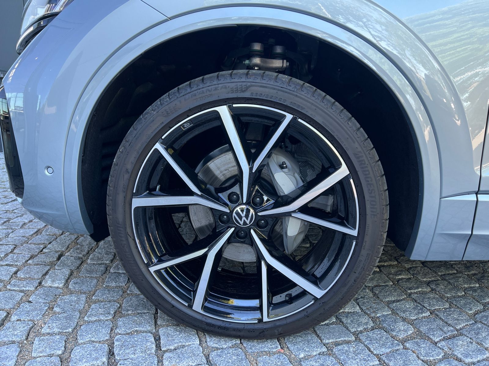 Fahrzeugabbildung Volkswagen Touareg R-Line FINAL EDITION 3.0 TDI 4MOTION