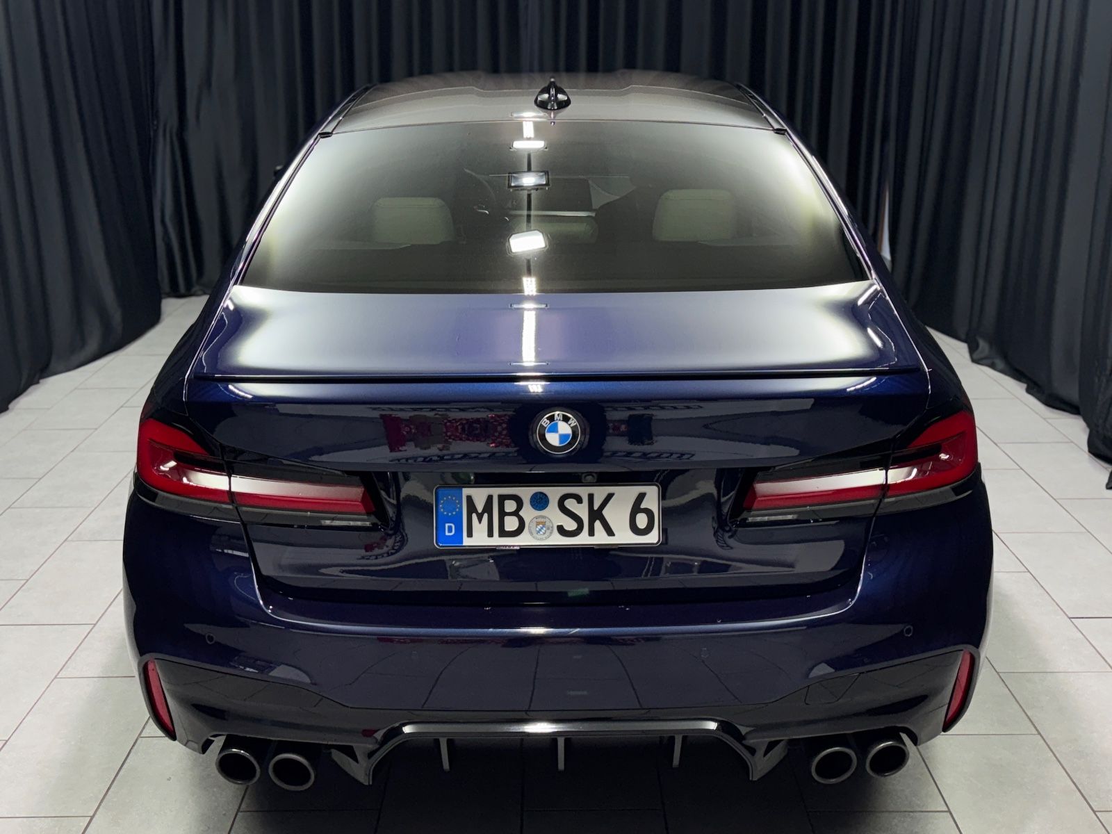 Fahrzeugabbildung BMW M5 LIM|BOWERS|TV|KERAMIK|INDIVIDUAL|VOLL