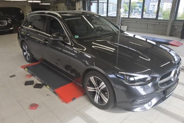 Mercedes-Benz C 220 T d Avantgarde 9G-Tronic W206 MBUX ACC DIG