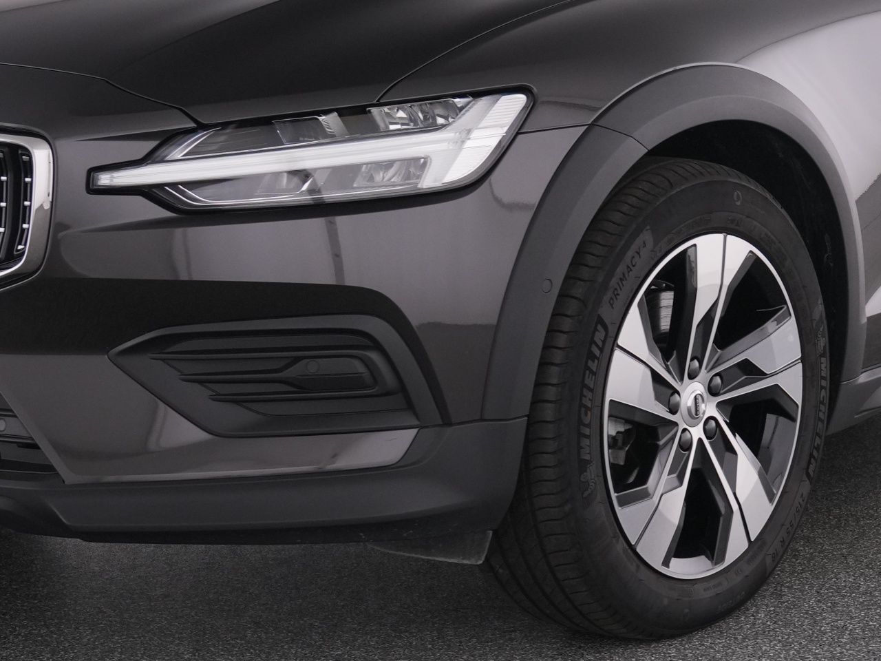 Volvo V60 Cross Country B4 AWD Plus+AHK+MEMRY+DAB+ foto 9