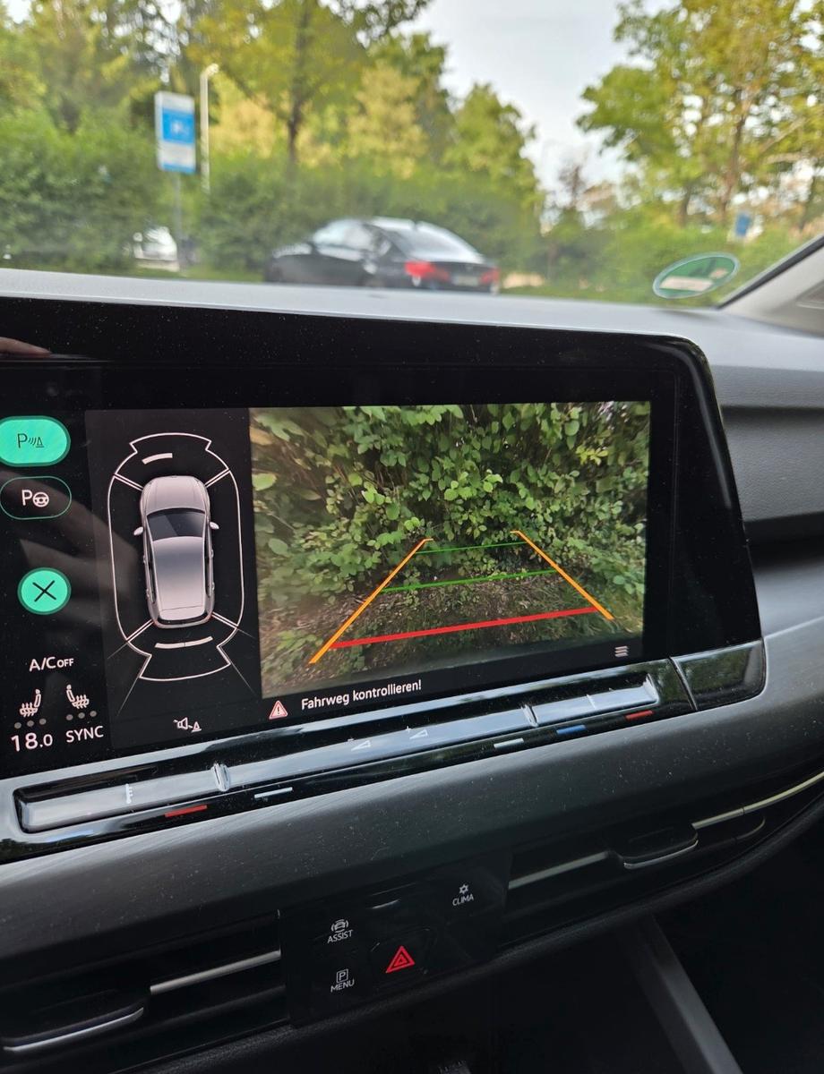 Volkswagen Golf VIII 1.5 TSI OPF 96kW Style, миниатюра 2