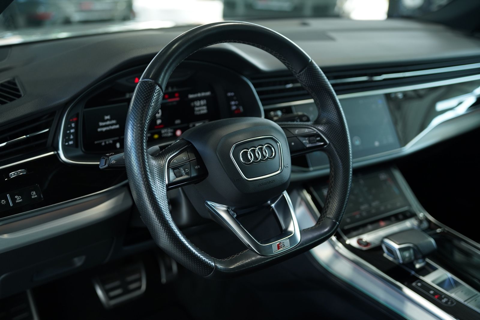 Audi Sq8