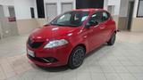 Lancia Ypsilon 1.0 FireFly 5 porte S&S Hybrid Ec - Lancia Ypsilon mit Hybrid-Antrieb