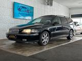 Volvo V70 Kombi 2.4 Kinetic*TÜV04/28*S.Dach*AHK*Zahnr. - Volvo V70: Automatik