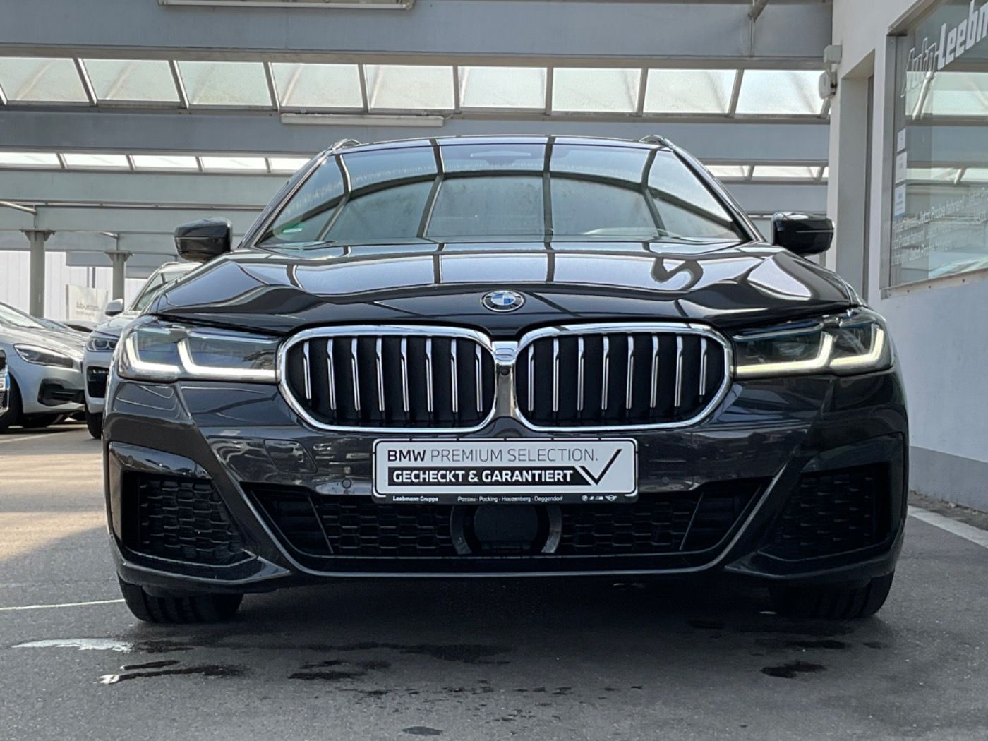 Fahrzeugabbildung BMW 520d xDrive Tour. M-Sport AHK 2 JAHRE GARANTIE