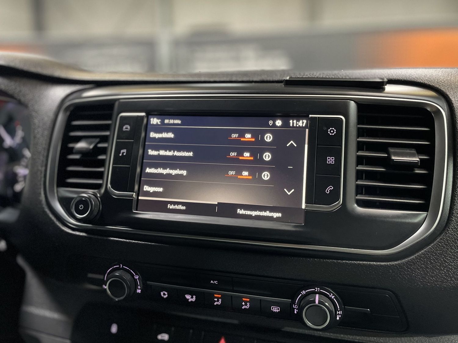 Fahrzeugabbildung Opel Vivaro Kasten Edition M L2 #Tempomat#PDC#Klima