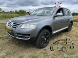 Volkswagen Touareg 3.2 V6 AUT. leder NAVI PARK SENS. LEES T - Volkswagen Touareg aus 2004: V6