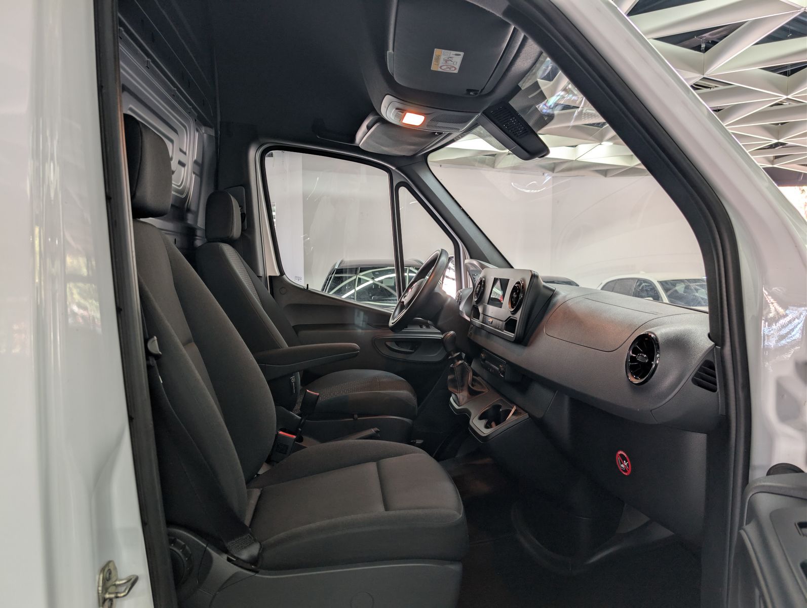 Fahrzeugabbildung Mercedes-Benz Sprinter III 311 2.0 CDI L2 MBUX KAM APP