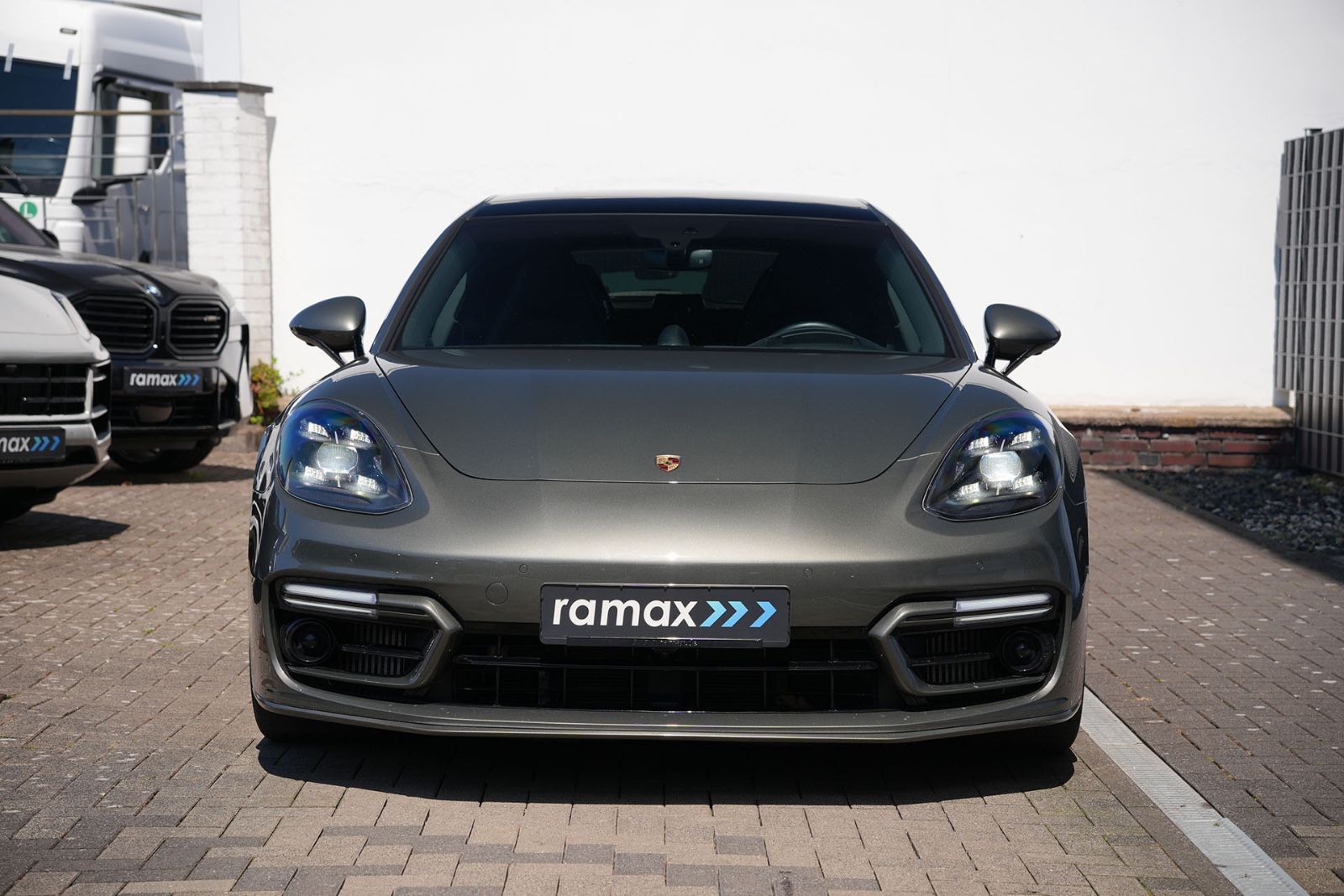 Porsche Panamera 4 E-Hybrid Sport Turismo SportDesignPak imagem 2