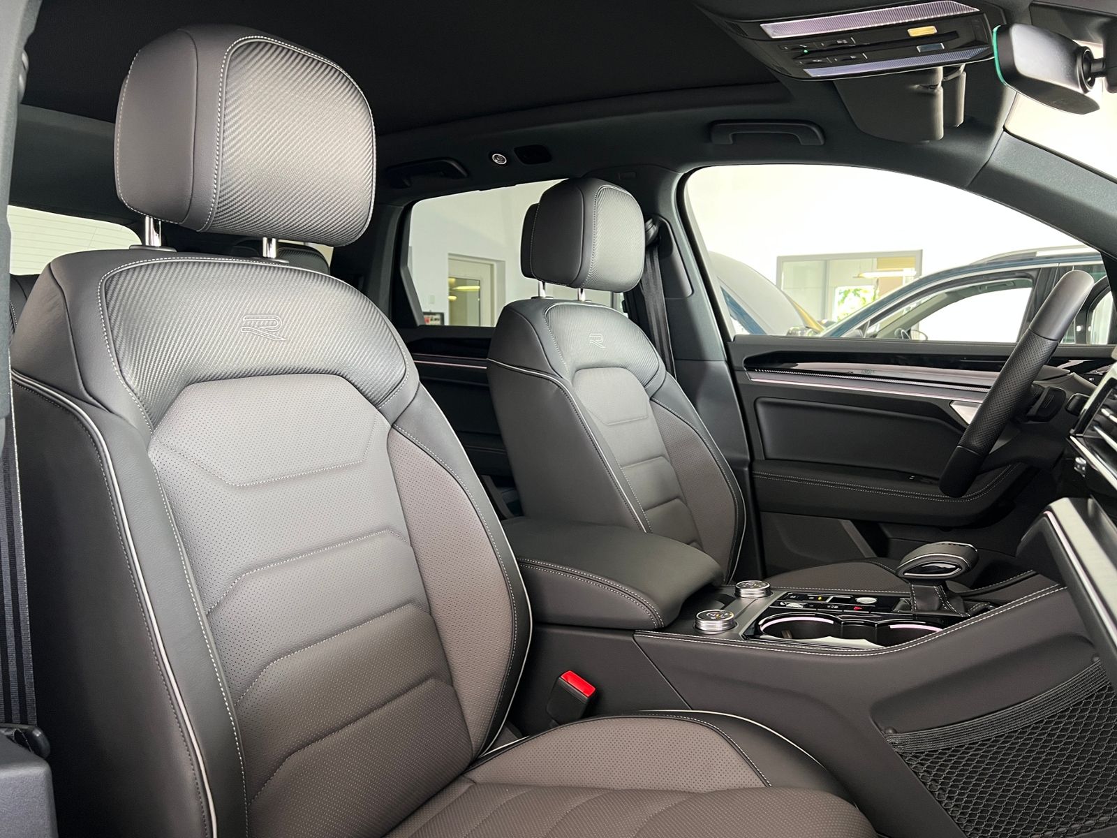 Fahrzeugabbildung Volkswagen Touareg R-Line 3.0 V6 TDI 4MOTION *Luftfederung,