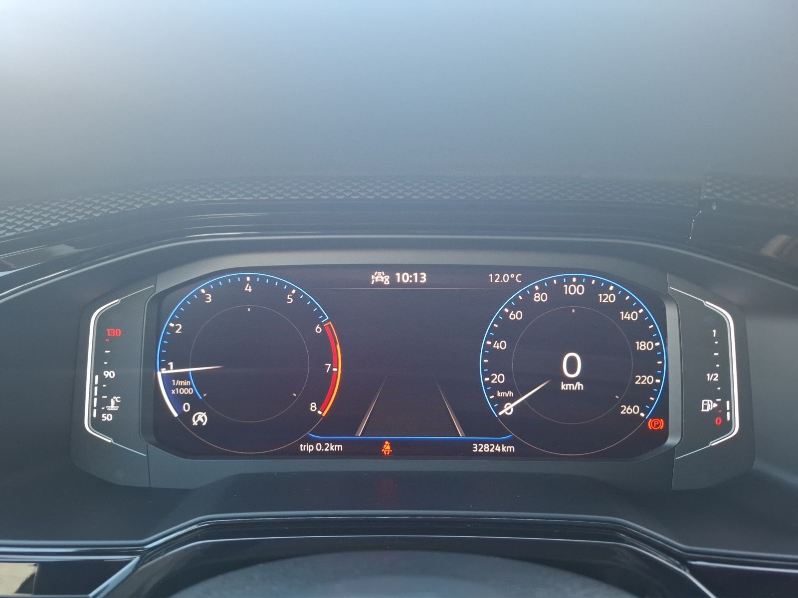 Fahrzeugabbildung Volkswagen Polo TSI Life LED AID SH APP Park-Assist LM