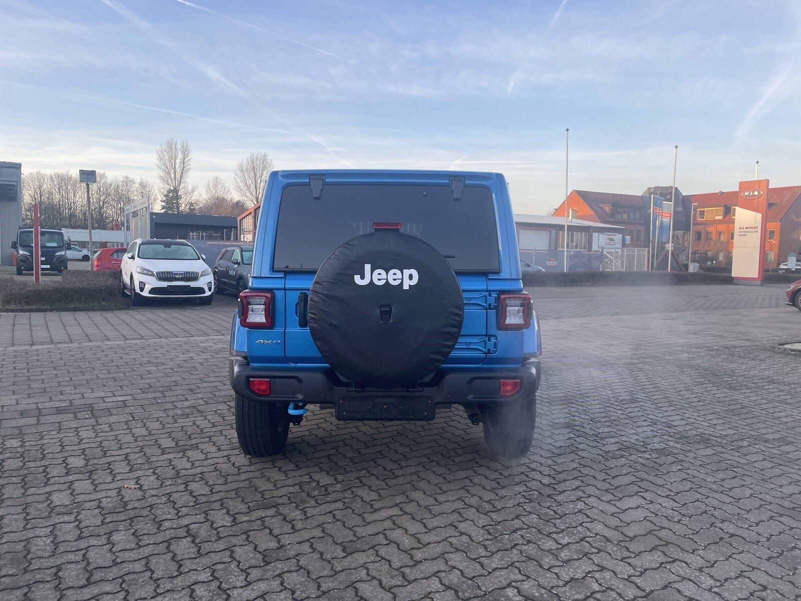 Fahrzeugabbildung Jeep Wrangler 2.0 4xe Unlimited Sahara Automatik SOFO