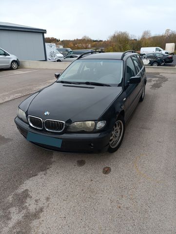 BMW 320i touring Winterauto 8-fach bereift