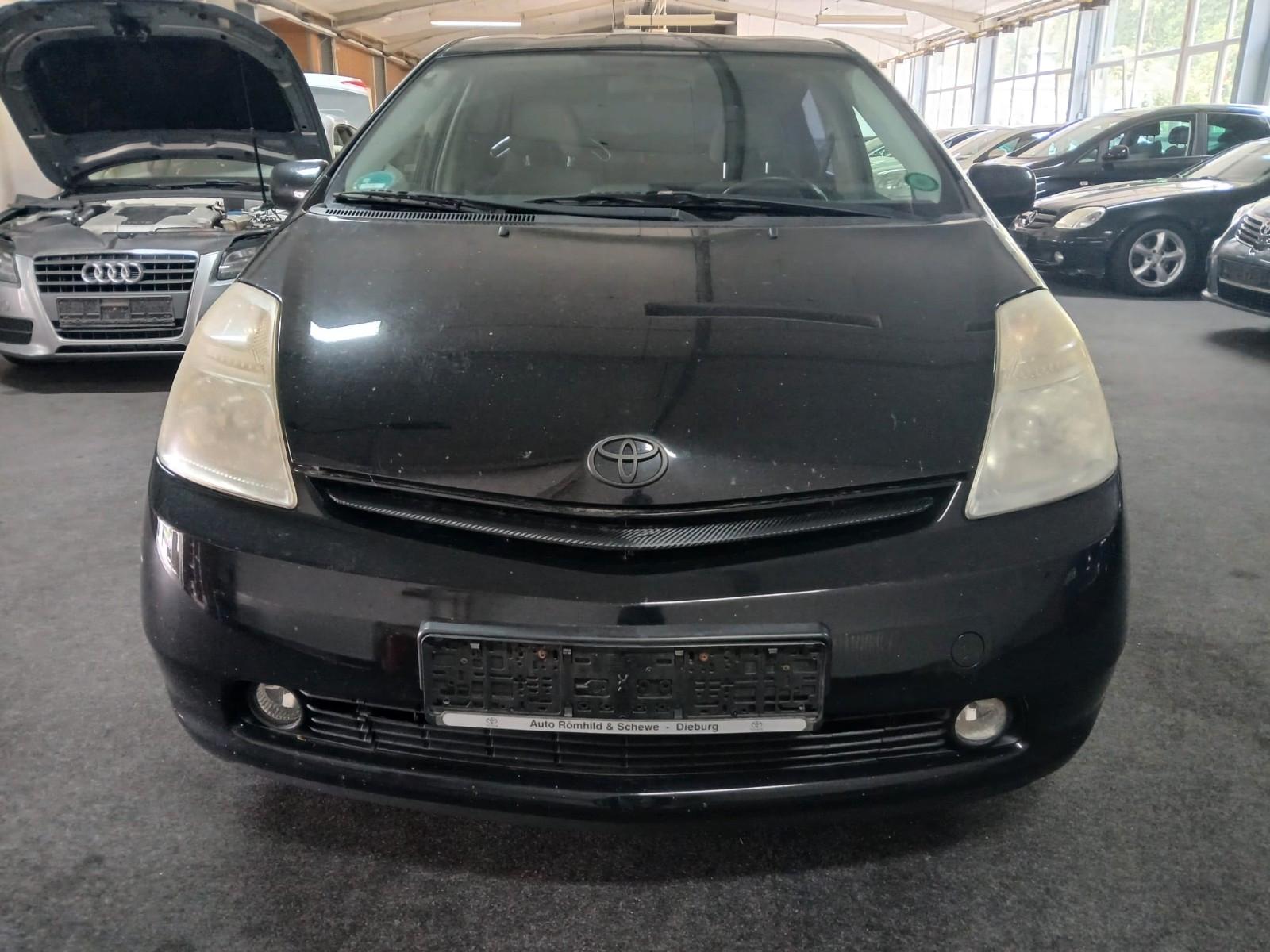 Toyota Prius Sol Hybrid Batterie Neu Kamera AHK SR WR