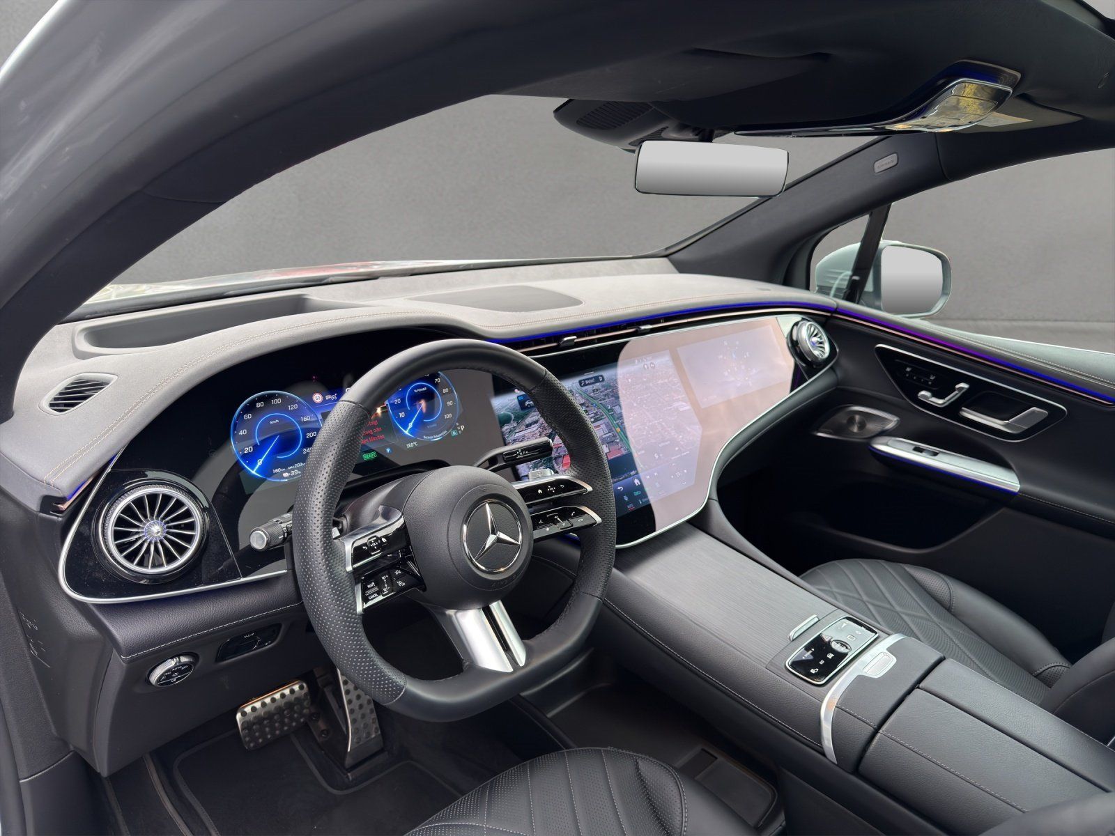 Fahrzeugabbildung Mercedes-Benz EQE500 SUV AMG Prem+ AIRMATIC Masage TV 22kw HUD