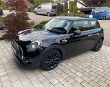 MINI ONE Backyard Automatic NAVI, Automatic, Klima - MINI ONE von privat