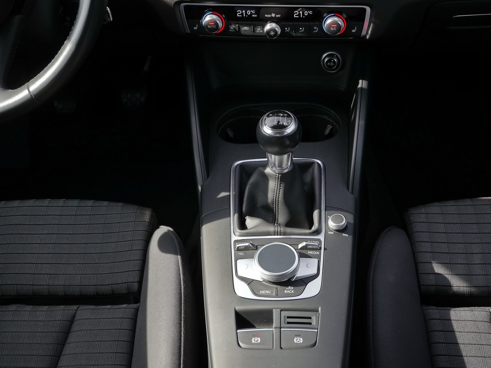 Audi A3 Sportback 35 TDI LED*Navigation*Klima*Standh. foto 6