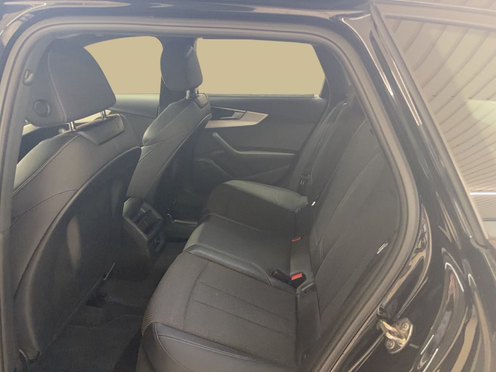 Audi A4 - Bild 11