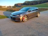 Volkswagen Golf VII GTI Performance Facelift Top Zustand!!!