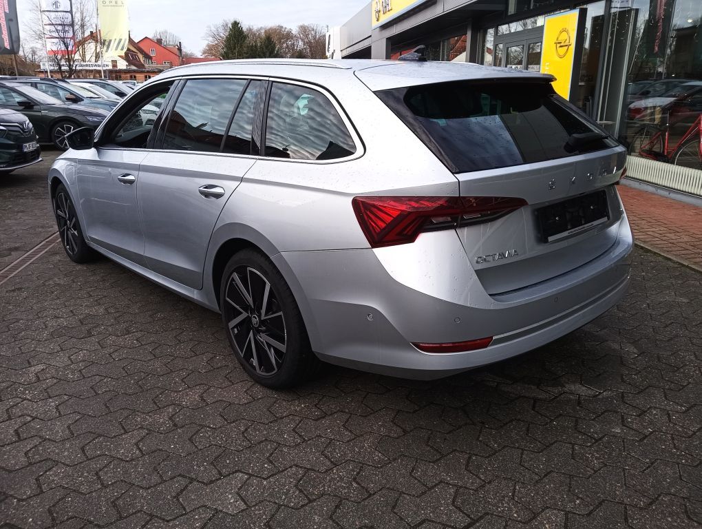 Skoda Octavia Combi First Edition iV 1.4 TSI DSG+LED+ imagem 3