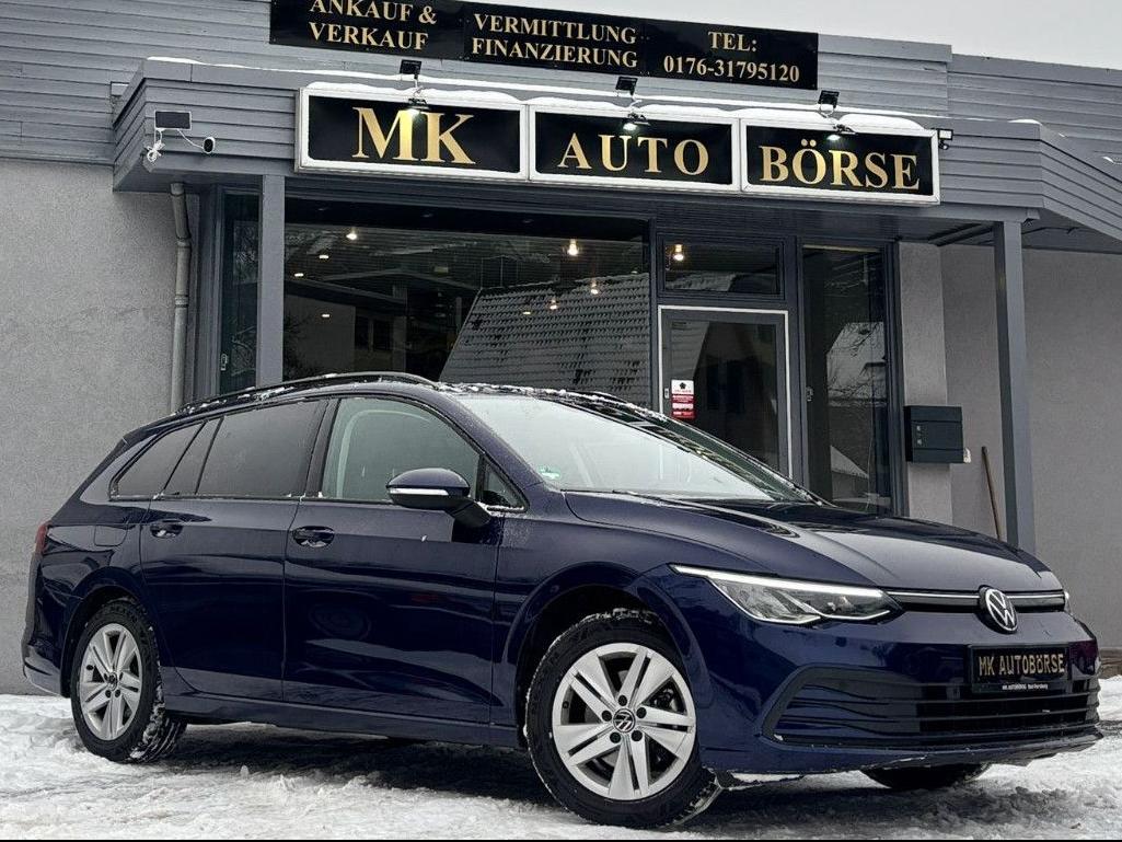 Volkswagen Golf8Variant Life eTSI/DSG/PANO/AHK/R-KAM/ACC/1H