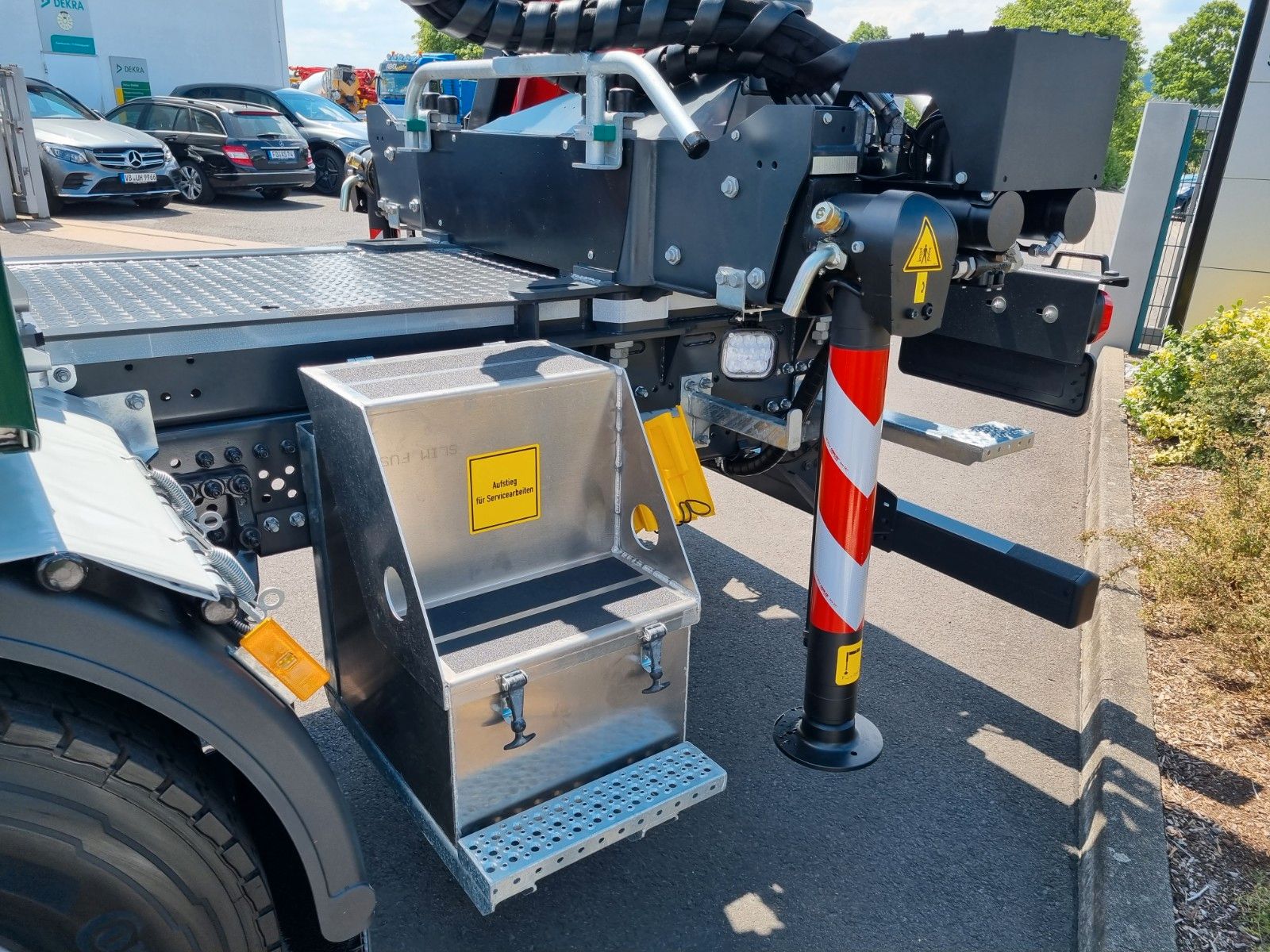 Fahrzeugabbildung Mercedes-Benz Arocs 2651 L 6x4 Palfinger Epsilon TZ12-98