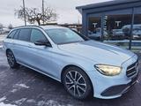 Mercedes-Benz E 220 E T-Modell E 220 d - Mercedes-Benz E 220: T