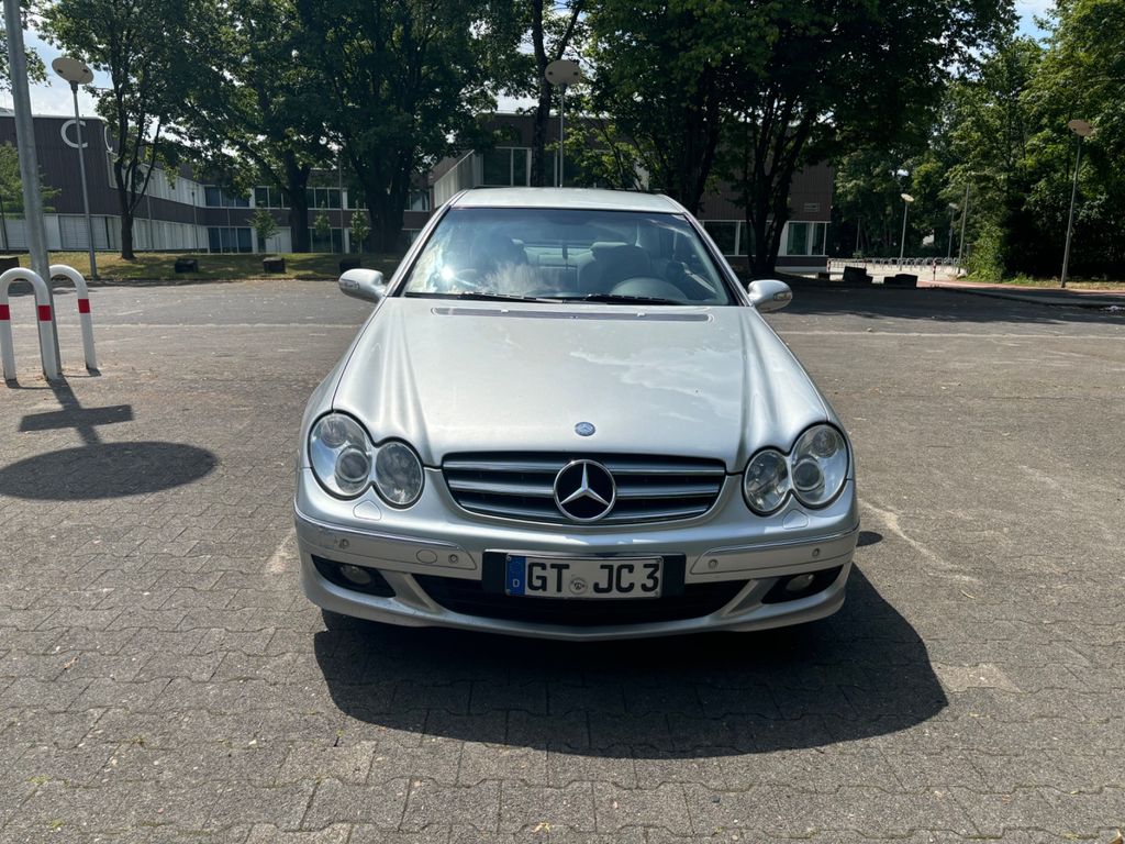Mercedes-Benz CLK 220