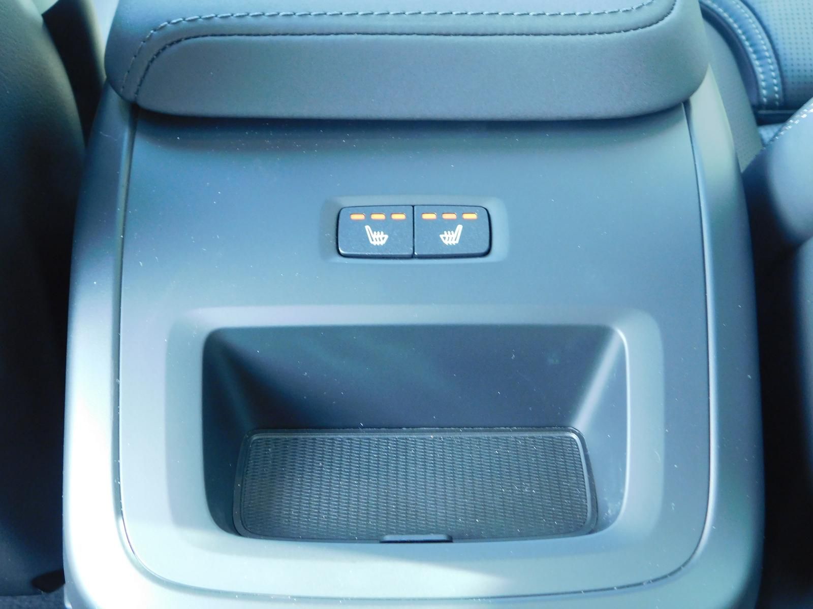 Fahrzeugabbildung Volvo XC60 T8 AWD Plus Black Edition