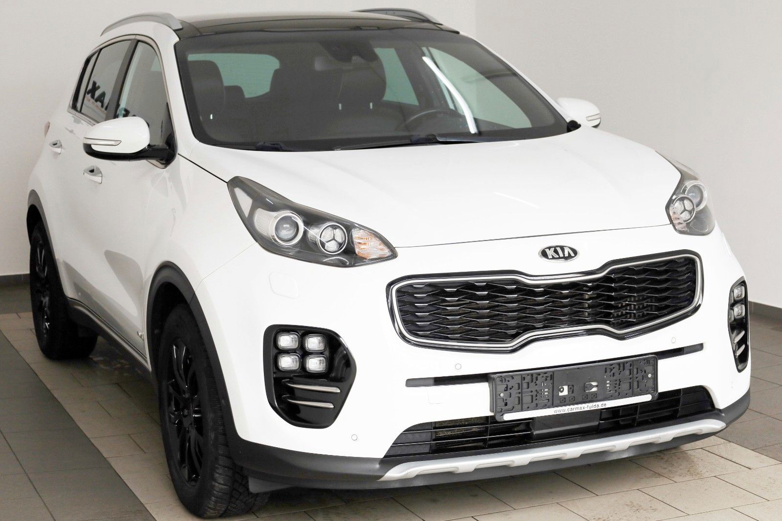 Fahrzeugabbildung Kia Sportage GT-Line 4WD Leder,Navi,Panorama,SR+WR