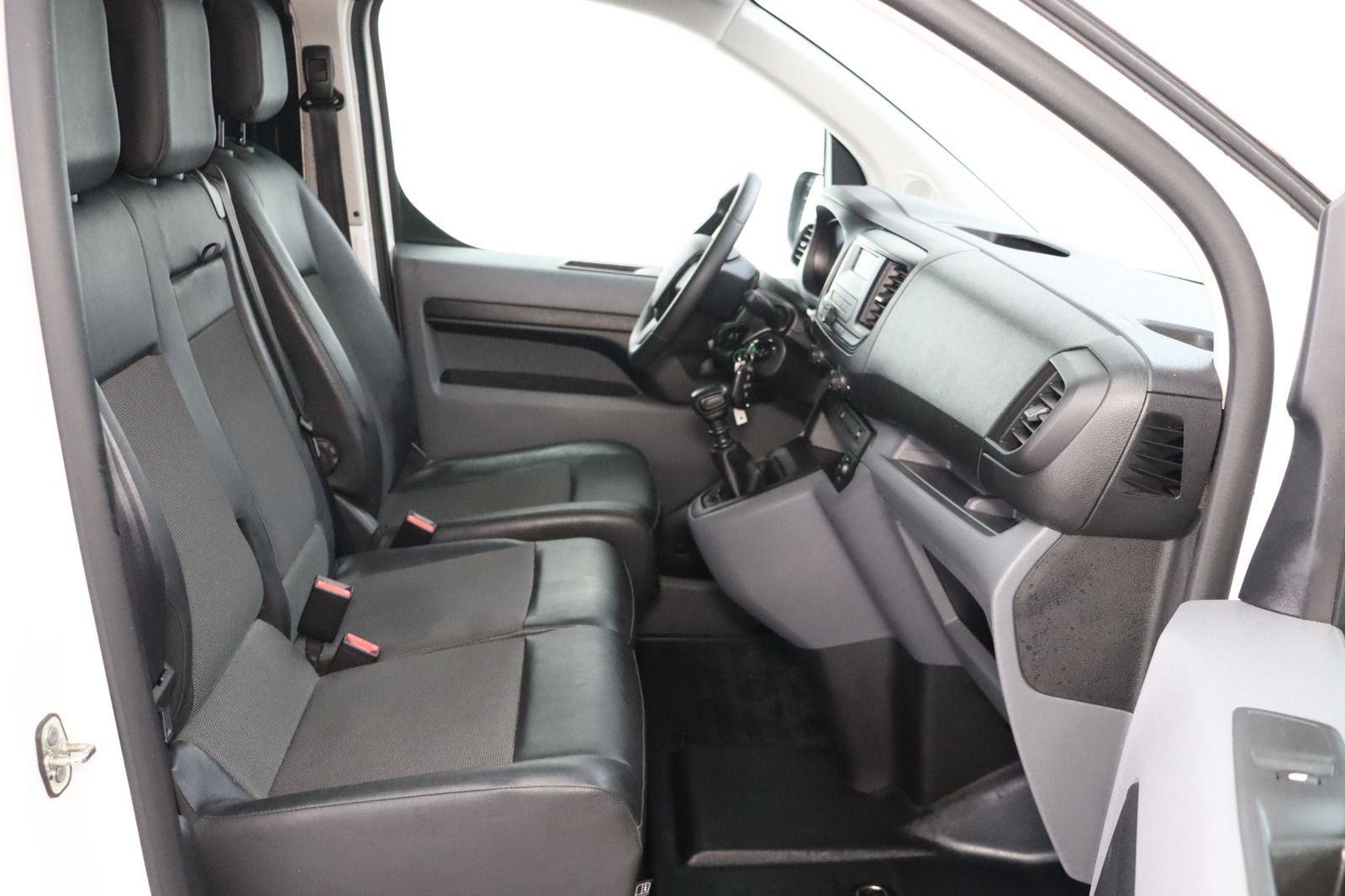 Fahrzeugabbildung Citroën Jumpy Kasten L2H1 * Klima * AHK