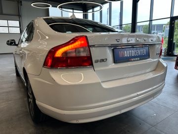 Volvo S80 Lim. D3 Summum *BiXenon*Standh*1.Hand*