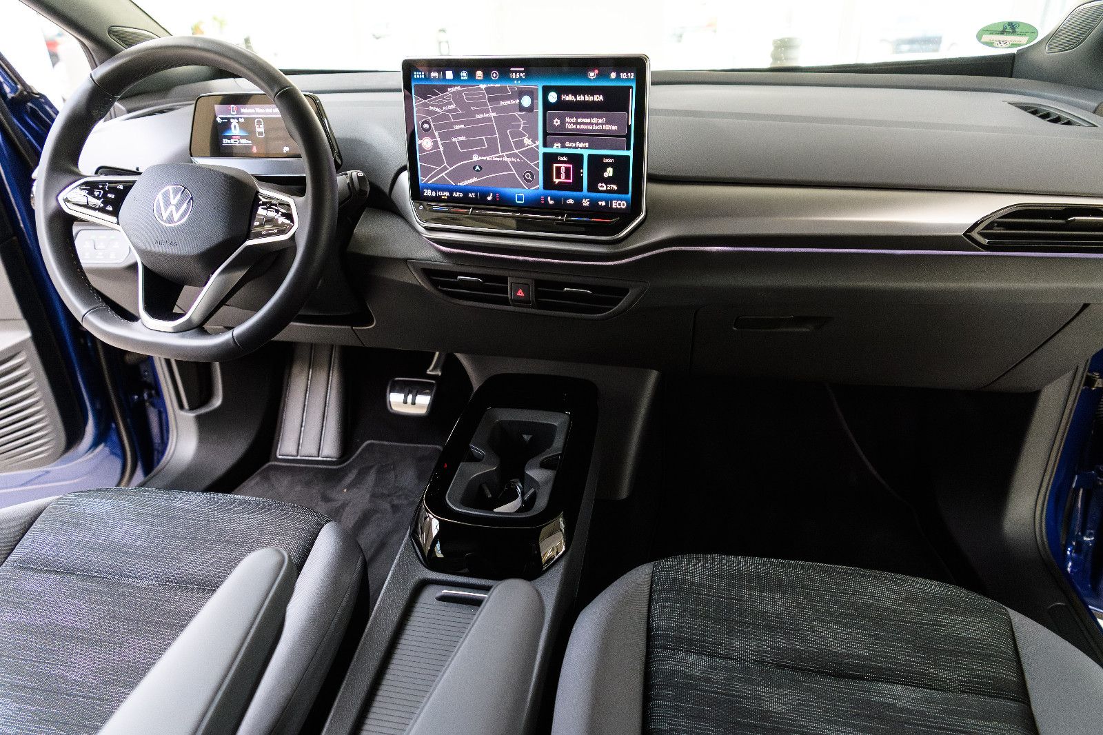 Fahrzeugabbildung Volkswagen ID.4 Pro IQ-LED+360°KAM+EASY-OPEN+NAV+ACC+WÄRMEP