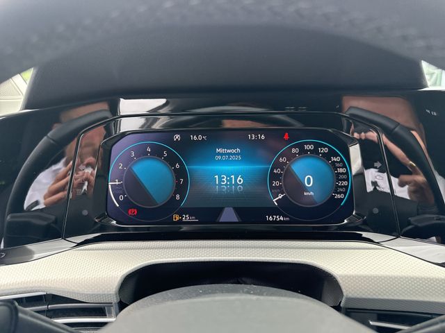 Golf VIII 1.0 TSI MOVE, ACC, Navi, LED, LightAss