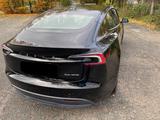 Tesla Model 3 Allradantrieb mit Dualmotor Long Ran... - Tesla Gebrauchtwagen von 2024