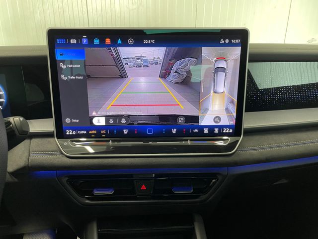 Tayron R-Line 2.0 TDI DSG IQ.LIGHT PANO AHK